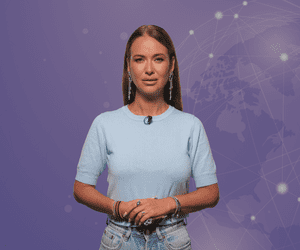 5 Știri by Libertatea - Monden: Loredana, criticată că a împărțit merdenele la un festival/ Cum și-a serbat Andra cei 40 de ani