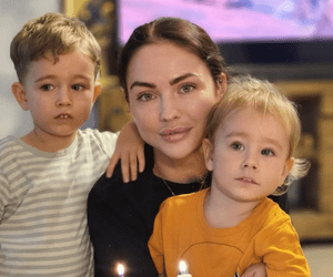 WOW! Poftiți acasă la Larențiu Reghecampf! Imagini din locuința în care antrenorul și Corina Caciuc își cresc cei doi copii!. Pe vremuri mânca lux pe pâine, azi imaginile sunt cel puțin surprinzătoare