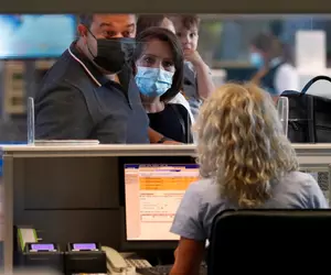 Doi spanioli cu certificate de vaccinare false, prinși pe Aeroportul Otopeni