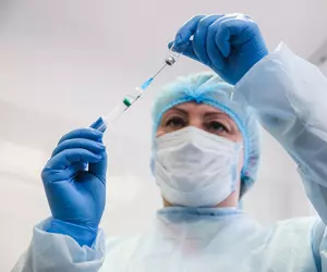 Persoanele rezistente la infectarea cu COVID ar putea fi cheia dezvoltării unor vaccinuri mai eficiente