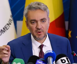 Șeful ANRE, cu salariu de 15.000 de euro, s-a speriat de costul facturilor și și-a schimbat furnizorul de energie electrică