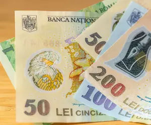 Tichetele de masă cresc la 50 de lei de la 1 ianuarie 2026: decizia pe salariul minim se lasă așteptată