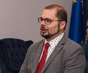 Retragerea miniștrilor PSD declanșează lupta pentru majoritate. „Acum e o vânătoare în Parlament”, spune un profesor de științe politice