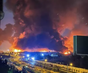 Război în Orient. Un nou val de atacuri aeriene extinse în Iran, inclusiv în Teheran | Mojtaba Khamenei, noul lider suprem. Infrastructura petrolieră regională, în pericol