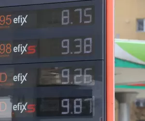 Benzina și motorina s-au scumpit iar, vineri, 24 aprilie 2026. Cât costă un litru de carburant în București, Cluj-Napoca, Timișoara, Iași și Constanța