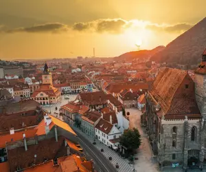 Brașovul dă „0 lei” pentru cultură în 2026: festivalurile și proiectele independente rămân fără sprijin