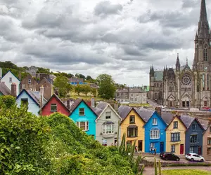 O țară din Europa angajează 55.000 de muncitori străini, cu salarii de până la 7.000 de euro