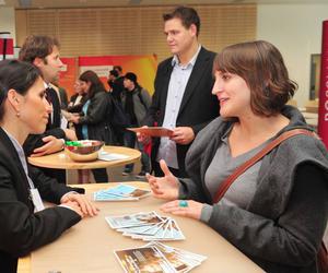 O țară din Europa vrea să facă economii, inclusiv pe seama românilor. Măsurile le-ar putea afecta șansele de angajare