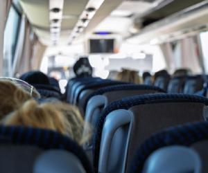 Amenzi de 280.000 de lei, în București, pentru o firmă de transport de călători cu 41 de angajați „la negru”