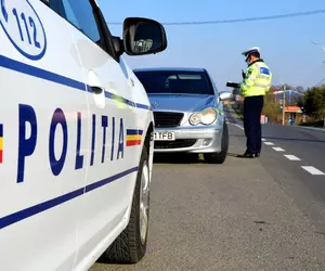 Șofer de 71 de ani, prins cu 128 km/h lângă Timișoara. Ce amendă uriașă a primit