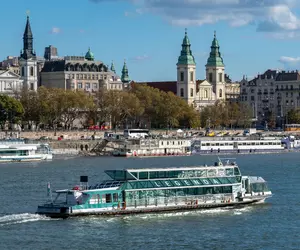 Sezonul croazierelor pe Dunăre a început oficial la Budapesta: cât costă o plimbare cu vaporul în 2026 și ce trasee poți alege