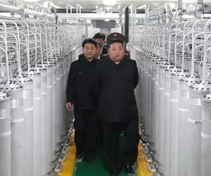 Câte arme nucleare are Coreea de Nord. Kim Jong-un anunță o creștere record după vizita la o nouă fabrică secretă