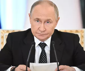 Vladimir Putin a promulgat cea mai dură lege împotriva opozanților care au fugit din Rusia ca să nu fie arestați sau uciși. „Îi lasă efectiv fără drepturile cetățenești”
