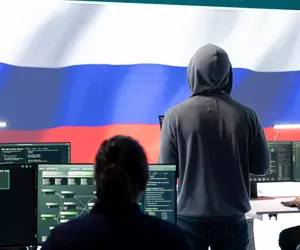 Rusia se amestecă în alegerile prezidențiale din Franța și răspândește minciuni despre trei candidați. „Nu-i vom lăsa pe lacheii Kremlinului să ne clatine democrația”