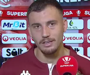 A debutat la Rapid și protestează vehement: „Arbitrul a făcut o mare greșeală!”