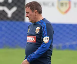Hagi l-a pierdut chiar în ziua amicalului cu Țara Galilor