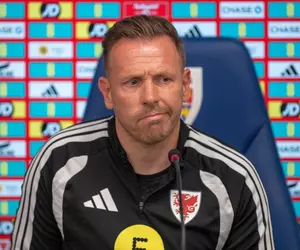 Craig Bellamy, selecționerul Țării Galilor, nu a uitat drama provocată de Hagi: „Ne-a frânt inimile”