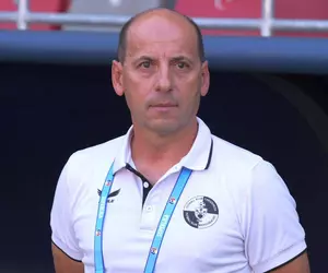 Antrenorul din Superliga, OUT » Cine e favorit să-i ia locul