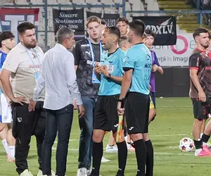 Ce s-a întâmplat pe gazon după Oțelul - Dinamo: Nuno Campos s-a dus direct la arbitru