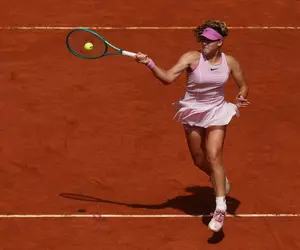 Sorana Cîrstea își află acum adversara din „sferturile” Roland Garros » Favorita la victorie și-a adjudecat primul set