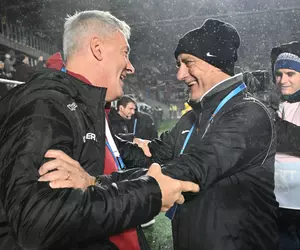 Îl ironizează pe Neluțu Varga și ține cu rivala în lupta pentru titlu: „Peștele de la cap se împute”