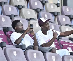 Noile transferuri ale Rapidului au sosit la București » Jucătorii au fost surprinși în Giulești, la derby-ul cu CFR Cluj