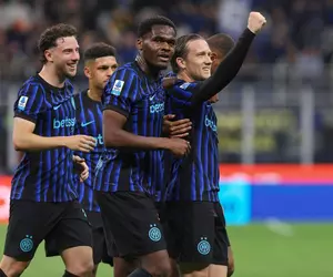 Descoperit în bandă, Chivu poate pierde alt titular din sezonul trecut » Roma pregătește oferta pentru Inter!