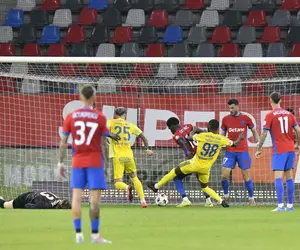 Clubul din Superligă NU va primi licența » Lipsește doar confirmarea oficială: „Se chinuie degeaba. Am vorbit cu președintele!”