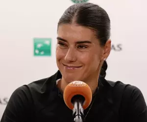 Sorana Cîrstea, matură și luminoasă după ce s-a calificat în „sferturi” la Roland Garros: „Am făcut pace cu trecutul meu”