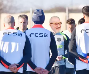 „Gata, bă, intru eu în rol!” » Gigi Becali s-a pus antrenor, după despărțirea de Rădoi: „Abia așteptam să mă întorc pe iarbă!”