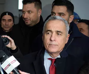 Ultima oră! 7 ore de percheziții la vila din Mogoșoaia a lui Călin Georgescu, apoi anchetatorii au ieșit cu genți pline. Și asta nu e tot: au verificat și mașina! Ce au descoperit acolo este incredibil