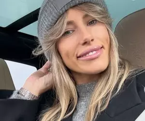 Cum arăta soția lui Dani Oțil înainte să devină fotomodel. Nici fanii nu ar recunoaște-o