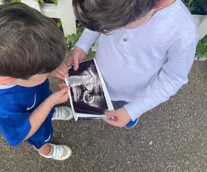 Bucurie mare în famila regală britanică! Prințesa tocmai a anunțat că este, din nou, însărcinată, iar o lume întreagă i-a transmis felicitări