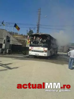 maramures autocar in flacari__