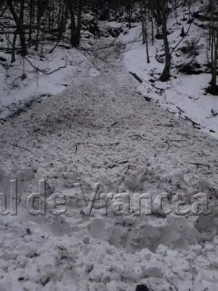 avalansa-tulnici-cheile-tisitei-turista-2
