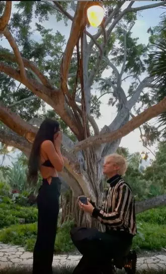 megan-fox-si-machine-gun-kelly