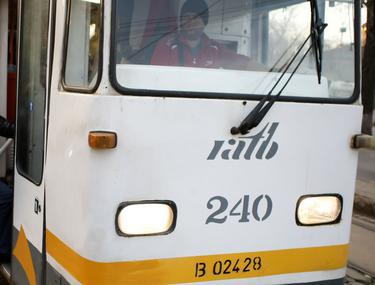 Programul Ratb De 1 Decembrie Vezi Reorganizarea Mijloacelor De Transport Libertatea Libertatea