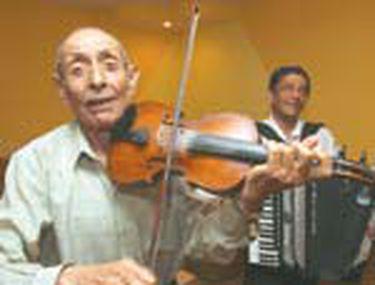 Cel Mai Batran Lautar Are 83 De Ani Stiri Libertatea Libertatea