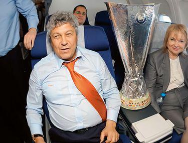 Show In Avionul Lui Sahtior Fotbal Sport Libertatea Libertatea