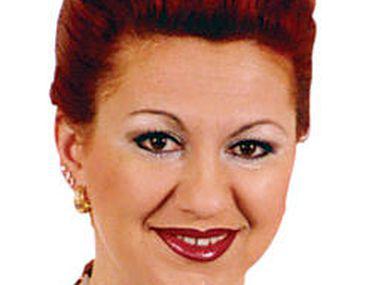 Interpreta De Muzică Populară Cristina Turcu Preda Face Masterul La Sri Entertainment Monden Libertatea Libertatea