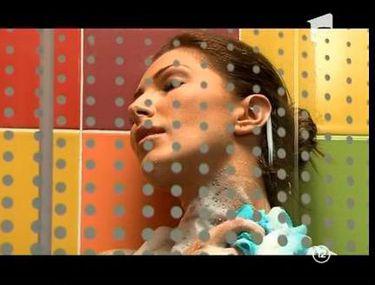 Ilinca Vandici Goală Si Udă Plus Alte Vedete Care Ni S Au Arătat In Toată Splendoarea Video Entertainment Monden Libertatea Libertatea