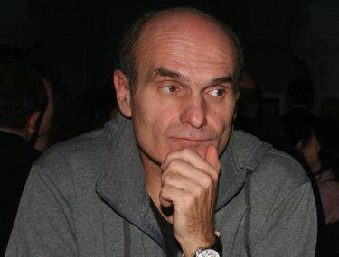 Cristian Tudor Popescu Romanii Trebuie Să și Suspende Egoismul Libertatea