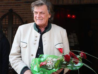 Vedetele Ii Urează La Mulți Ani Lui Florin Piersic