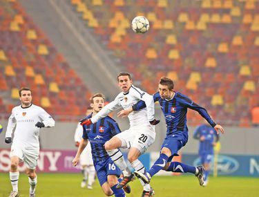 Vine Sfarmă Tot In Copilărie Cornel Rapă Ajuns La Steaua Le A Distrus Mobila Părinţilor Cu Un Ciocan Fotbal Sport Libertatea Libertatea