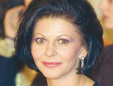 Elena Carstea Imbrăcată Sumar Imagine Sexy Cu Artista In Tinereţe Entertainment Monden Libertatea Libertatea
