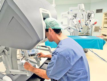 Veste Bună Cancerul De Prostată Poate Fi Operat Cu Ajutorul Roboţilor Stiri Libertatea Libertatea
