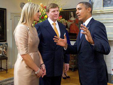 Cei Mai Puternici Oameni Ai Planetei Sedusi De Regina Olandei Barack Obama David Cameron Si Francois Hollande Nu Si Au Putut Lua Ochii De La Soţia Regelui Willem Alexander Foto Stiri știri