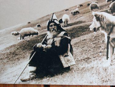 Indreptar Complet Al Părintelui Cleopa Pentru Cine Punem Pomelnice La Sfanta Liturghie Cine Nu Poate Fi Pomenit Stiri Libertatea Libertatea