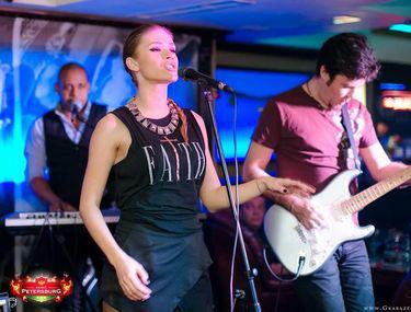 Emma Stefan Demonstează Ce Bine Stie Să Cante Live Entertainment Muzică și Filme Libertatea Libertatea