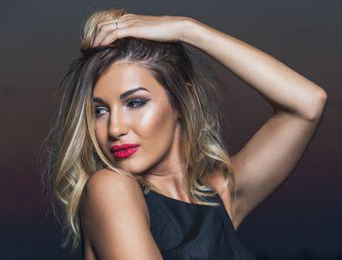 Alina Eremia Lansează Piesa A Fost O Nebunie Video Entertainment Muzică și Filme Libertatea Libertatea
